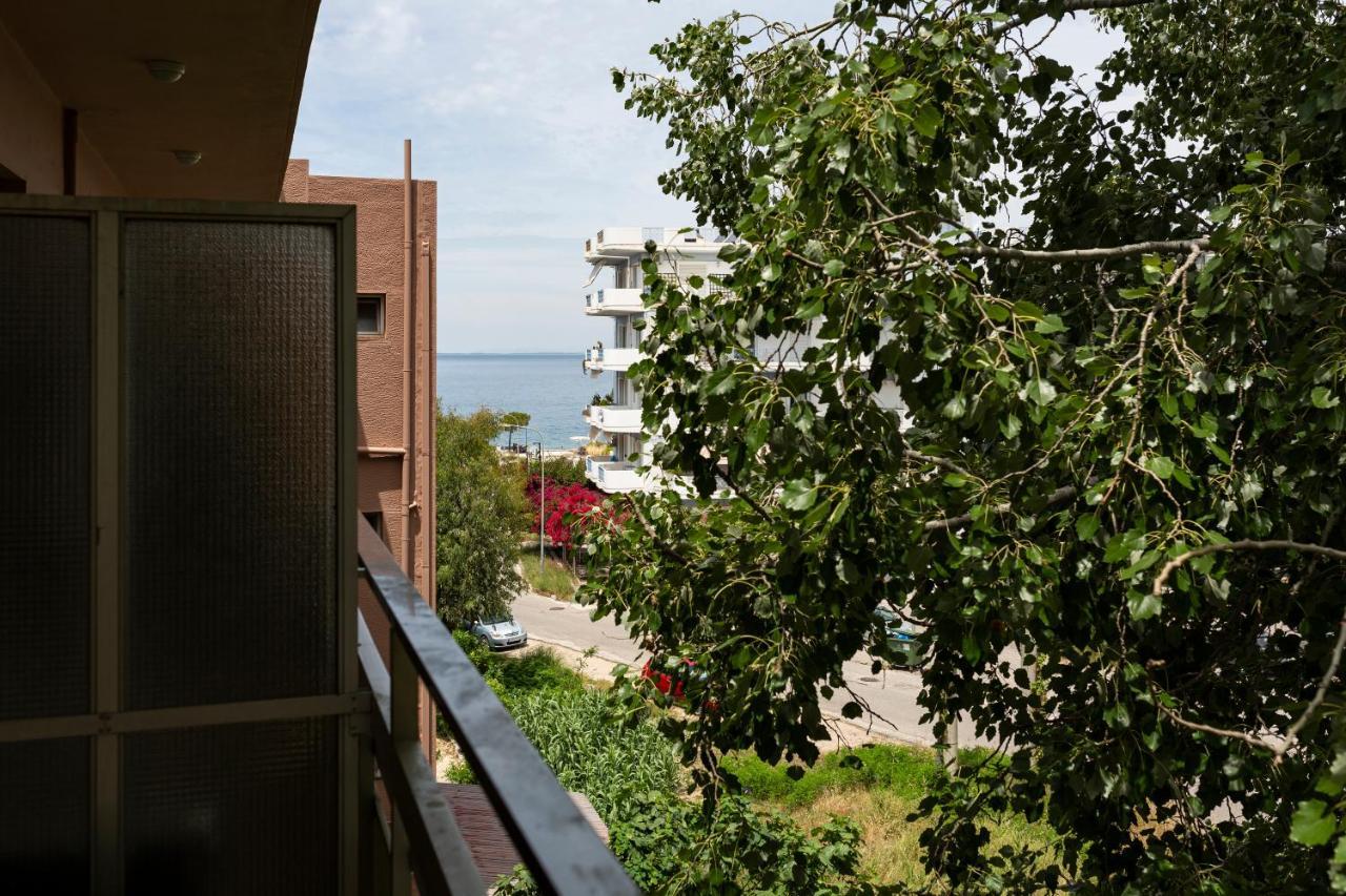 Delfini Hotel Patras Exteriör bild